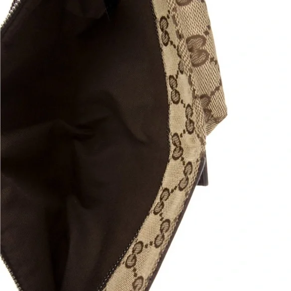 Gucci Brown Belt Bag with Iconic Design - Picture 3 of 10